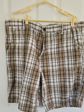 2/$15 Faded Glory Tan and White Plaid Flat-Front Men’s Shorts